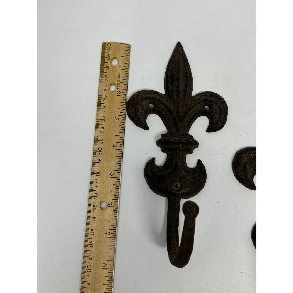 Lot of 4 Vintage Fleur De Lis Wall Hook Cast Iron Coat Hat Keys Hanger Hooks U5